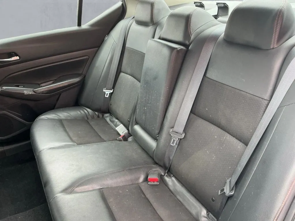 Nissan Altima photo 15