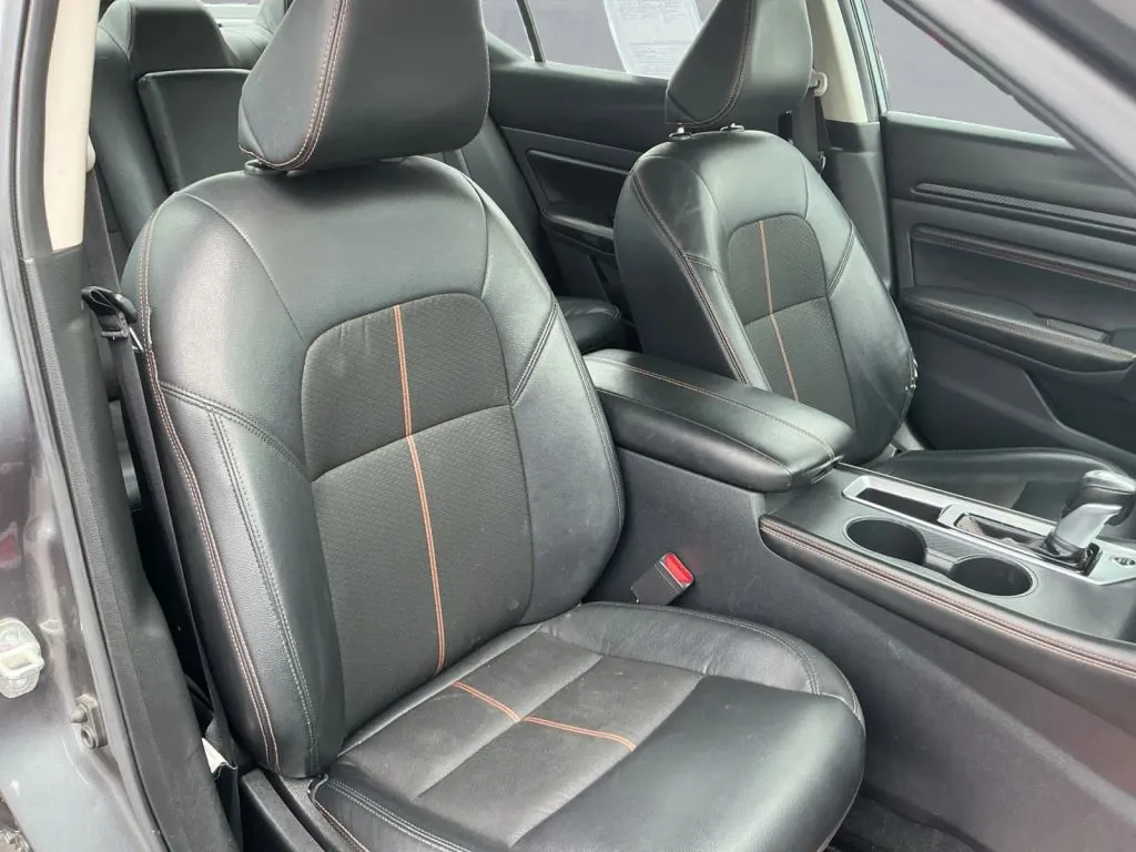 Nissan Altima photo 22