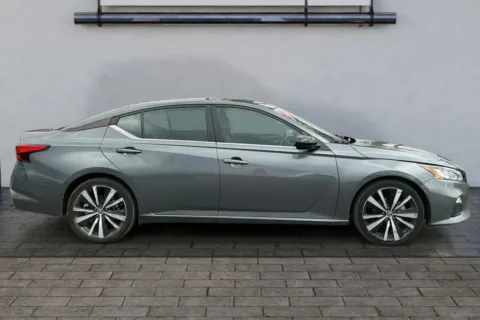 Another view of 2021 Nissan Altima 2.5 SR Sedan 4D for sale in Thornton, CO at Drive N-Motion Thornton