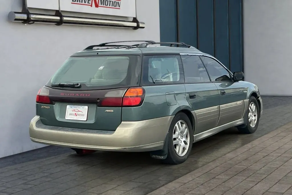 More photos of 2000 Subaru Outback Wagon 4D at Drive N-Motion Thornton, CO