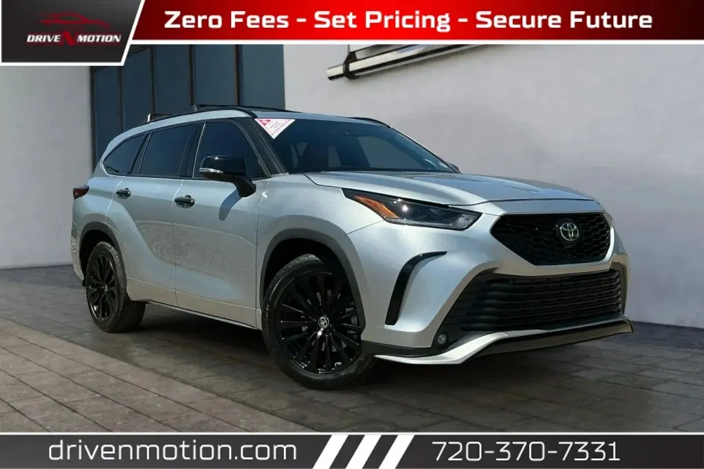 Silver 2023 Toyota Highlander XSE Sport Utility 4D for sale in Thornton, CO
