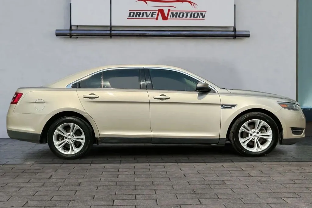 Another view of 2018 Ford Taurus SEL Sedan 4D for sale in Thornton, CO at Drive N-Motion Thornton