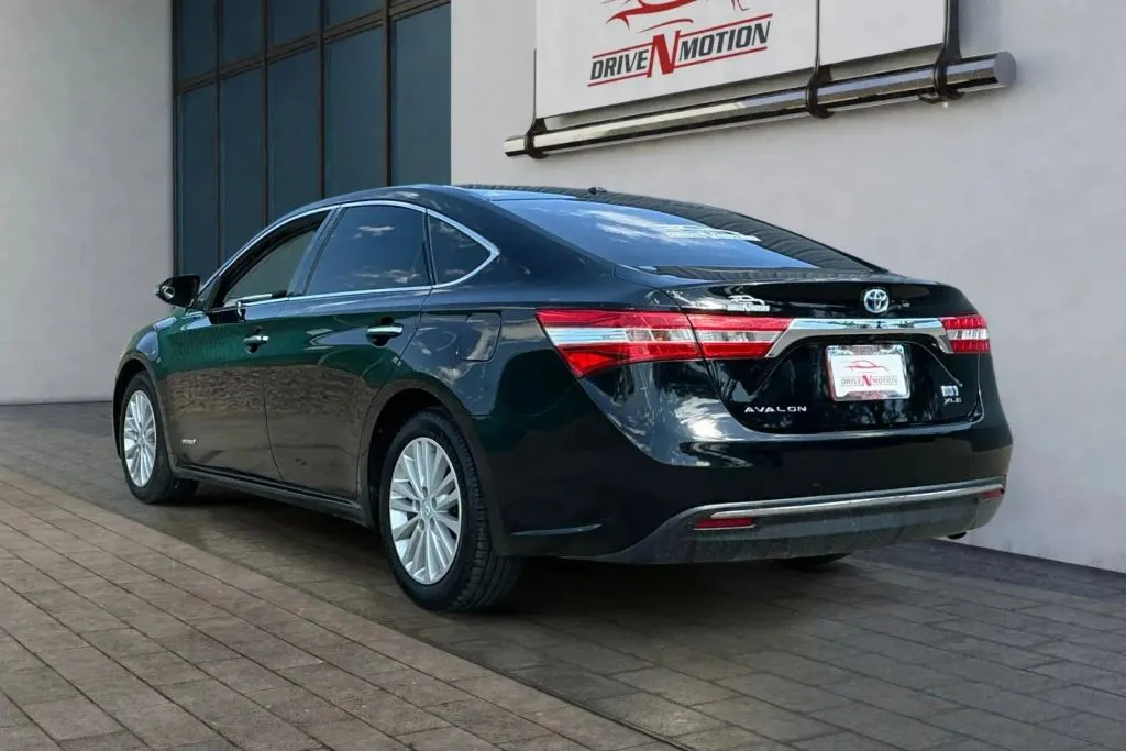 Toyota Avalon photo 6