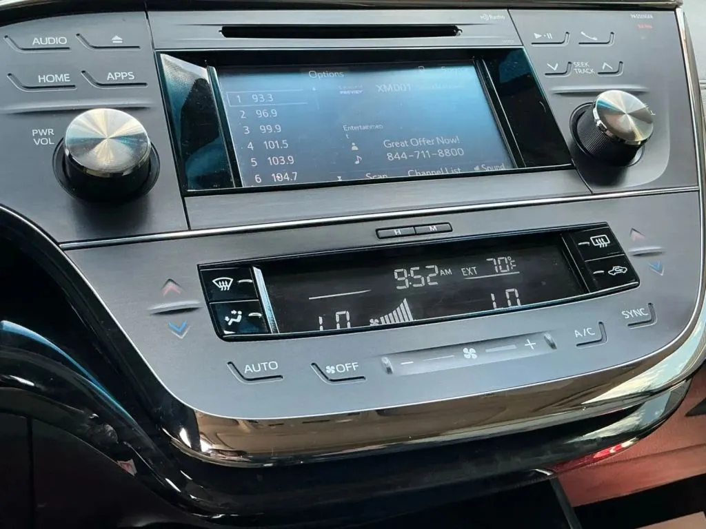 Toyota Avalon photo 32