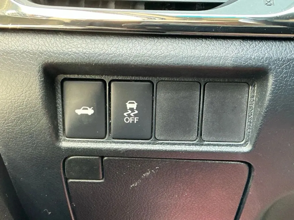 Toyota Avalon photo 35