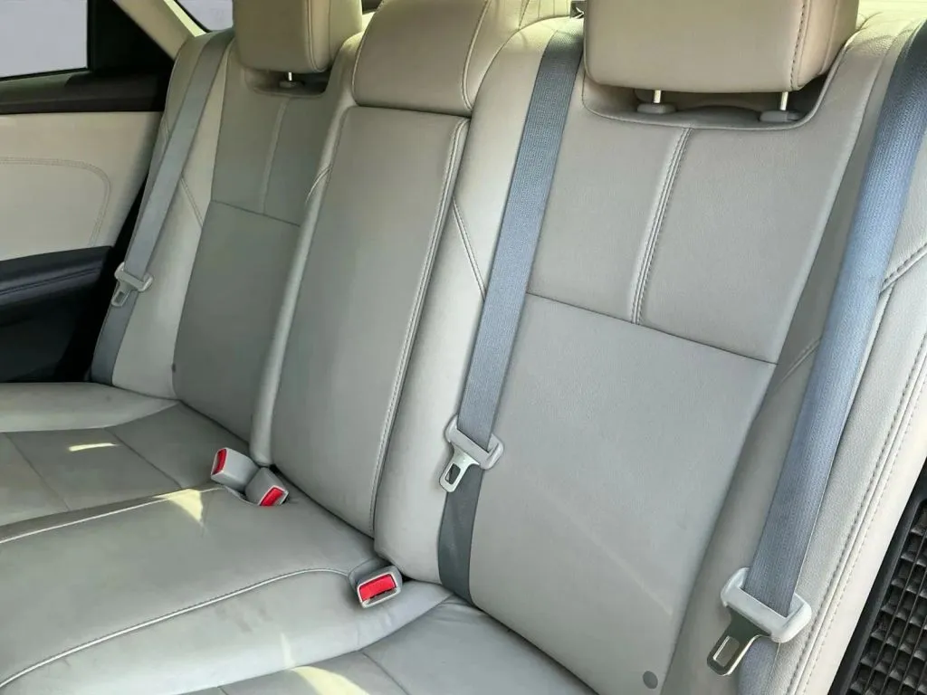 Toyota Avalon photo 15