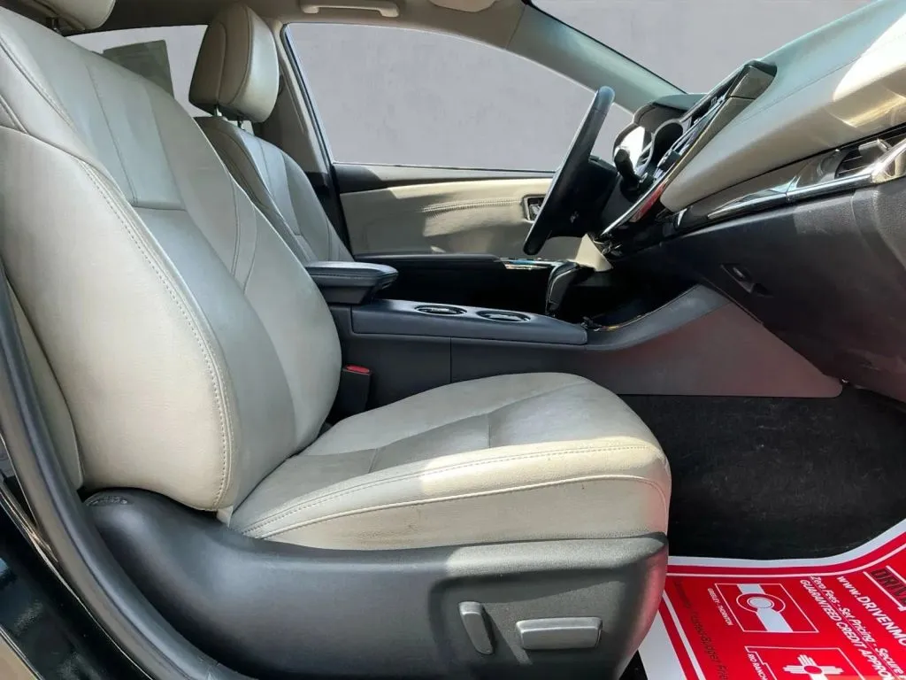 Toyota Avalon photo 21