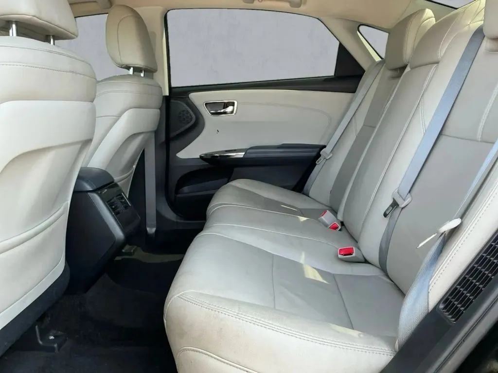 Toyota Avalon photo 14