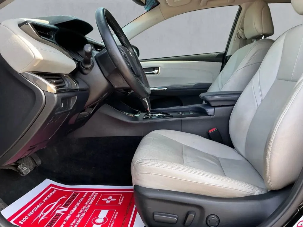 Toyota Avalon photo 12