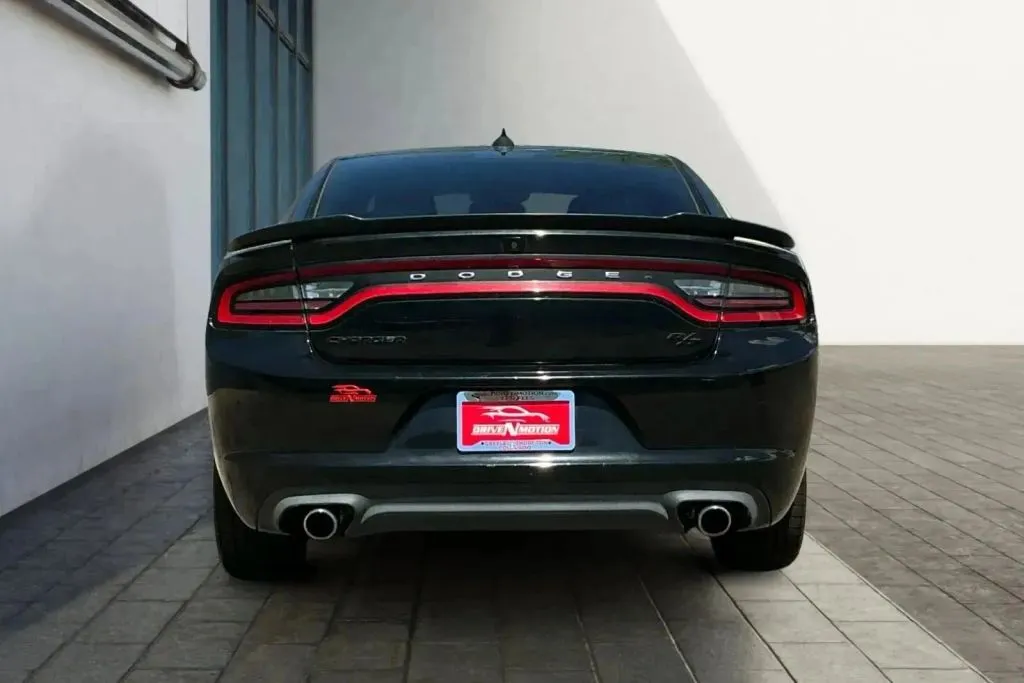 More photos of 2016 Dodge Charger R/T Sedan 4D at Drive N-Motion Thornton, CO