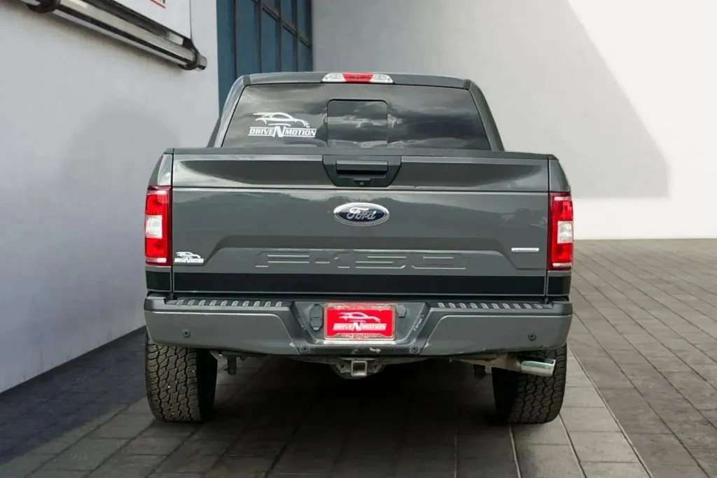 More photos of 2018 Ford F-150 SuperCrew Cab XLT Pickup 4D 5 1/2 ft at Drive N-Motion Thornton, CO
