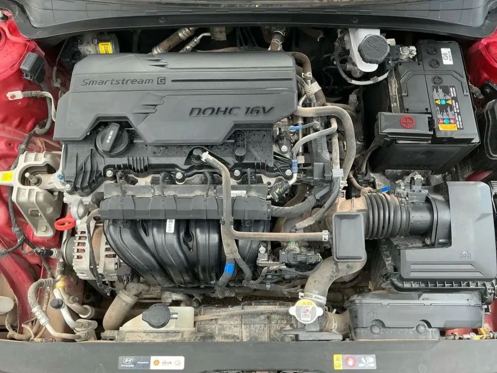 Hyundai Elantra photo 23