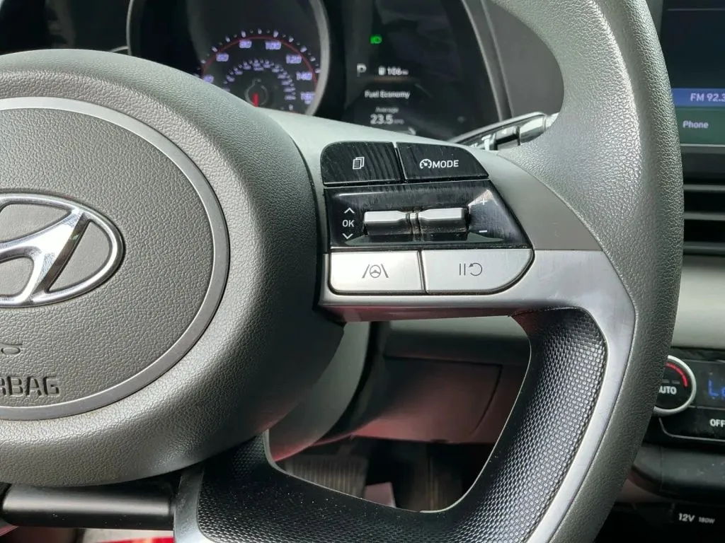 Hyundai Elantra photo 27