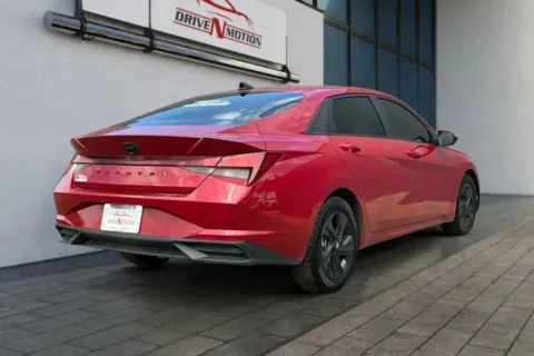 More photos of 2022 Hyundai Elantra SEL Sedan 4D at Drive N-Motion Thornton, CO