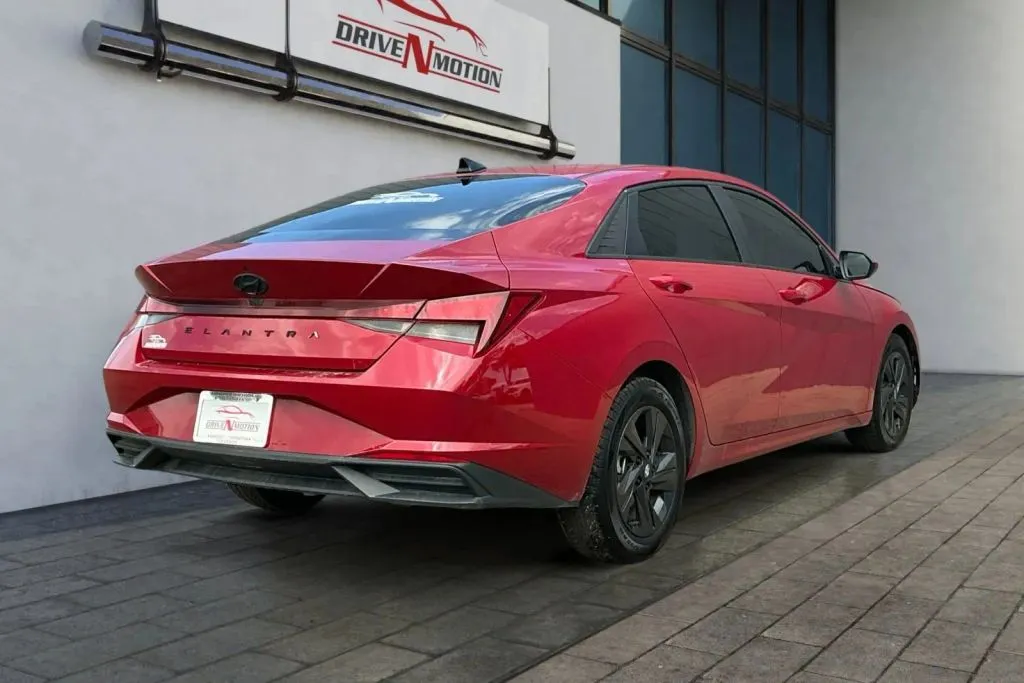 More photos of 2022 Hyundai Elantra SEL Sedan 4D at Drive N-Motion Thornton, CO
