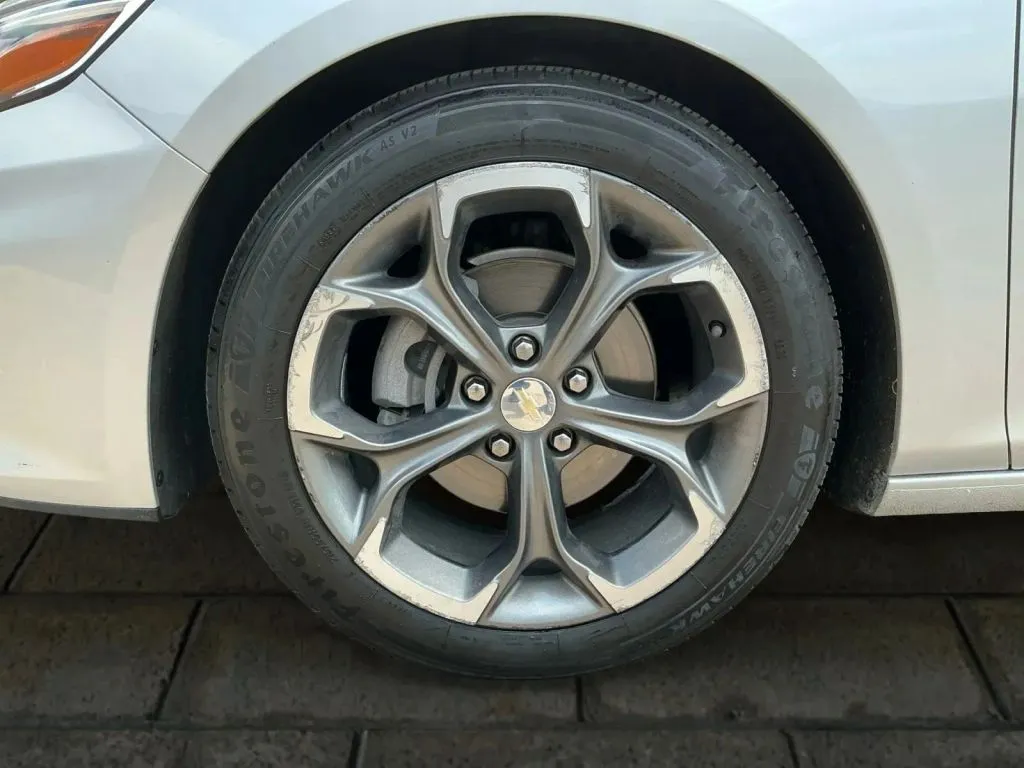 Chevrolet Malibu photo 24