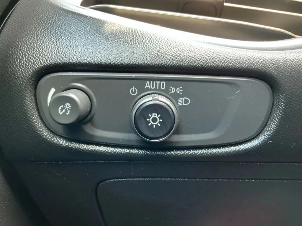 Chevrolet Malibu photo 34