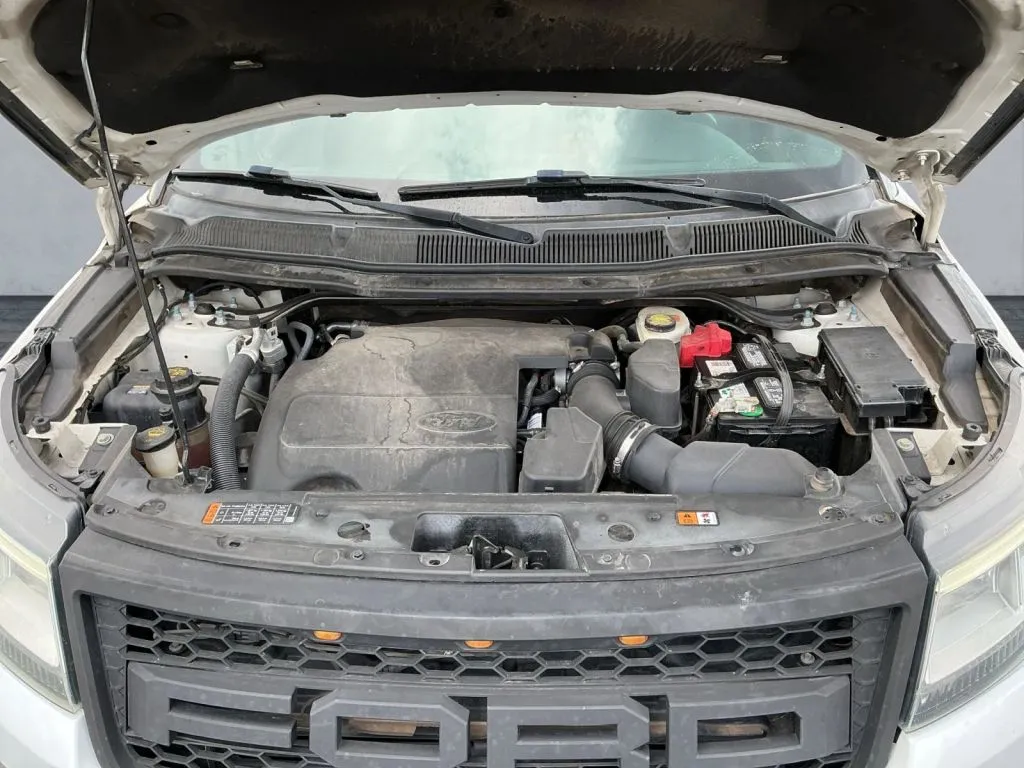Ford Explorer photo 23