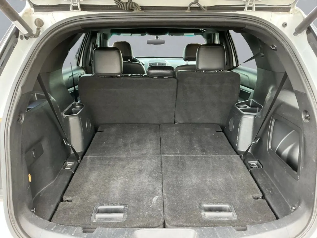 Ford Explorer photo 19