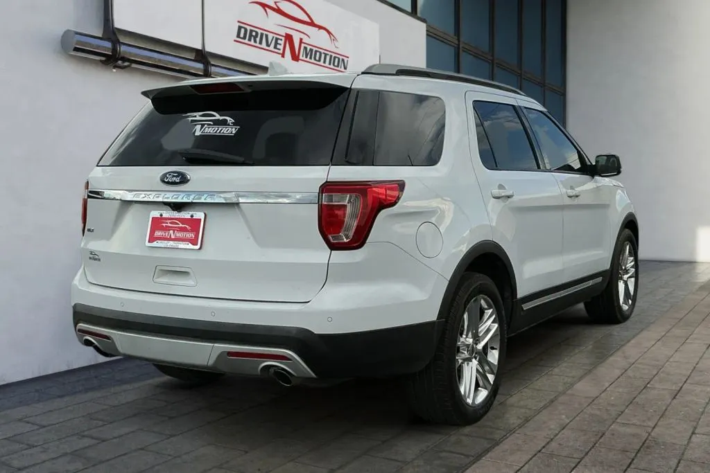 More photos of 2017 Ford Explorer XLT Sport Utility 4D at Drive N-Motion Thornton, CO