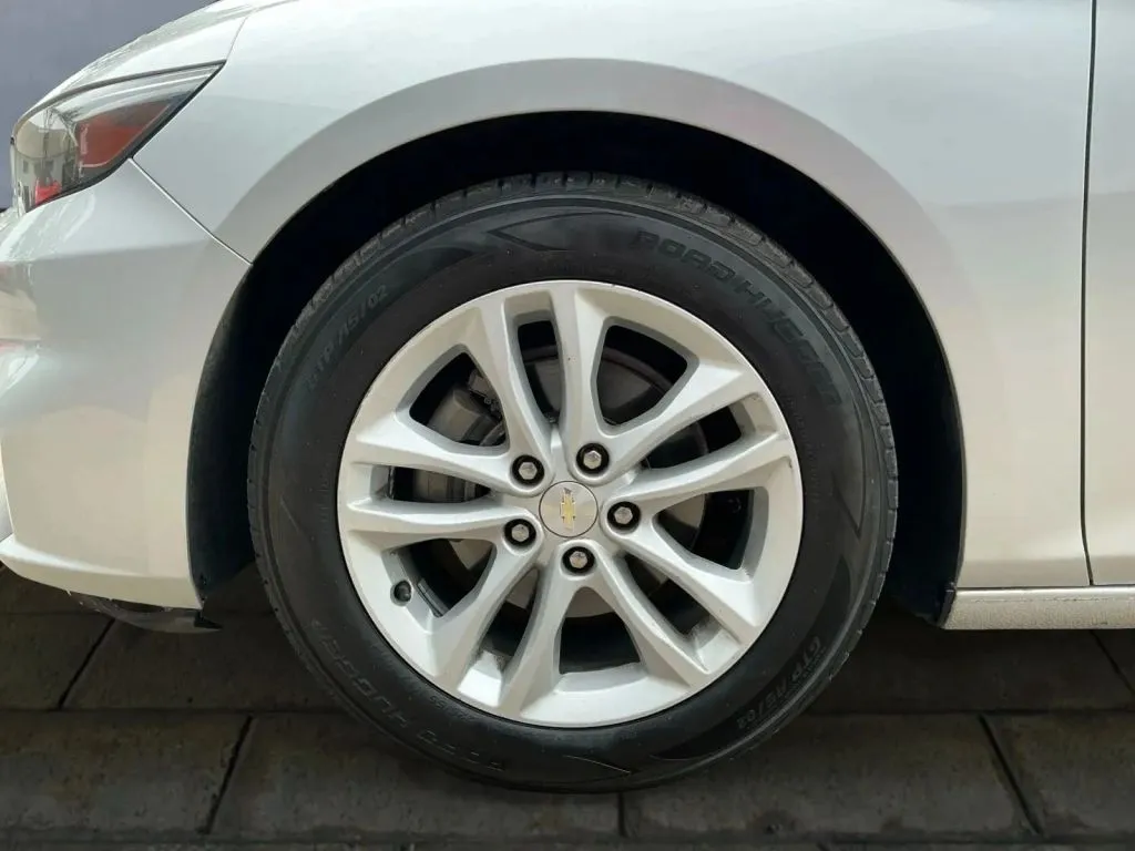 Chevrolet Malibu photo 22