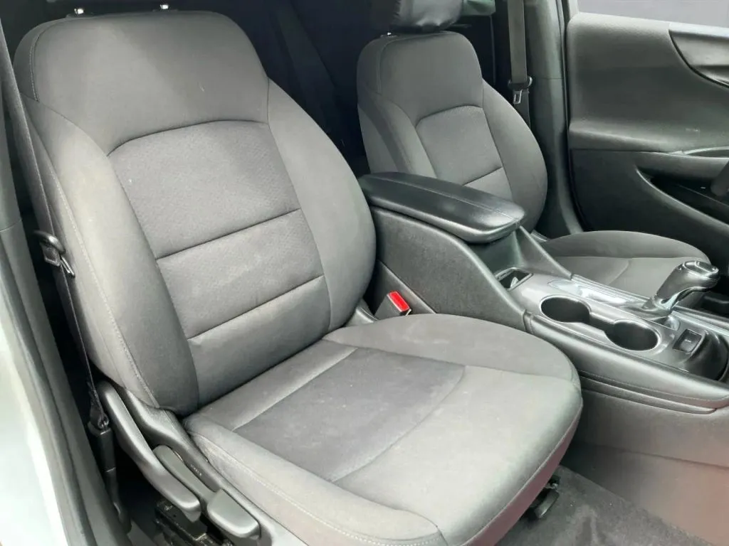 Chevrolet Malibu photo 21