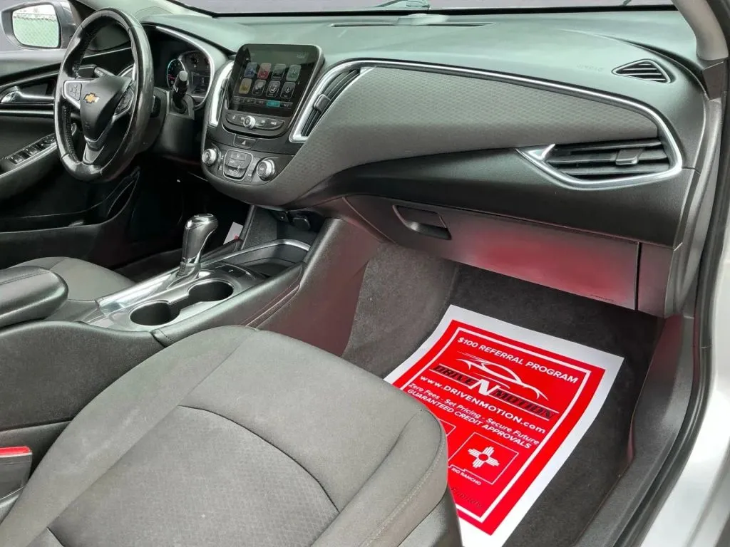Chevrolet Malibu photo 19