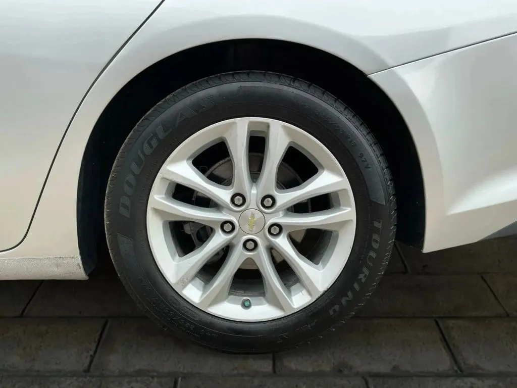 Chevrolet Malibu photo 16
