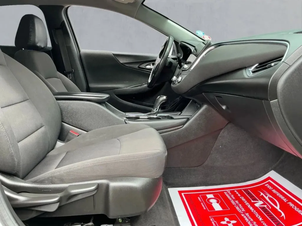 Chevrolet Malibu photo 20