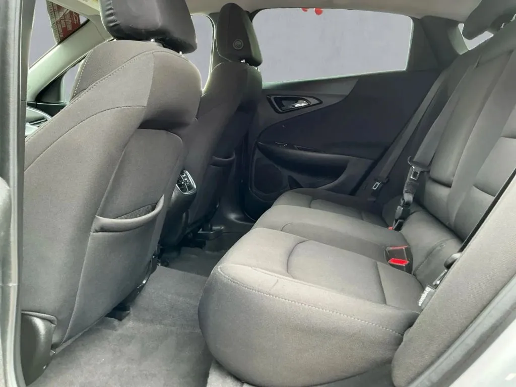 Chevrolet Malibu photo 13