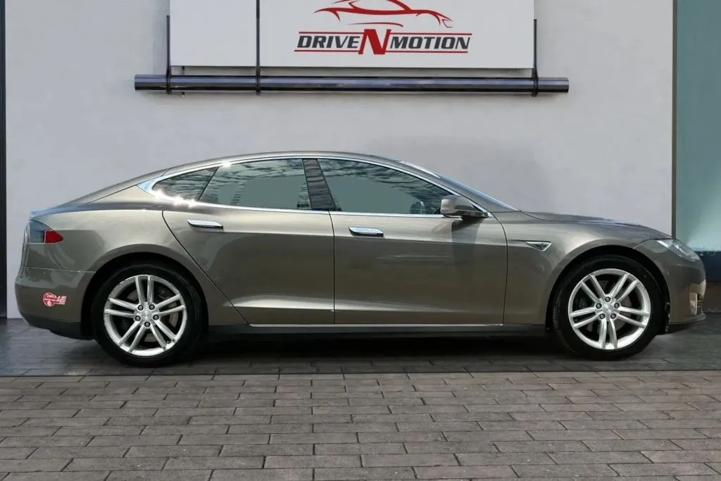 Another view of 2015 Tesla Model S 85 Sedan 4D for sale in Thornton, CO at Drive N-Motion Thornton