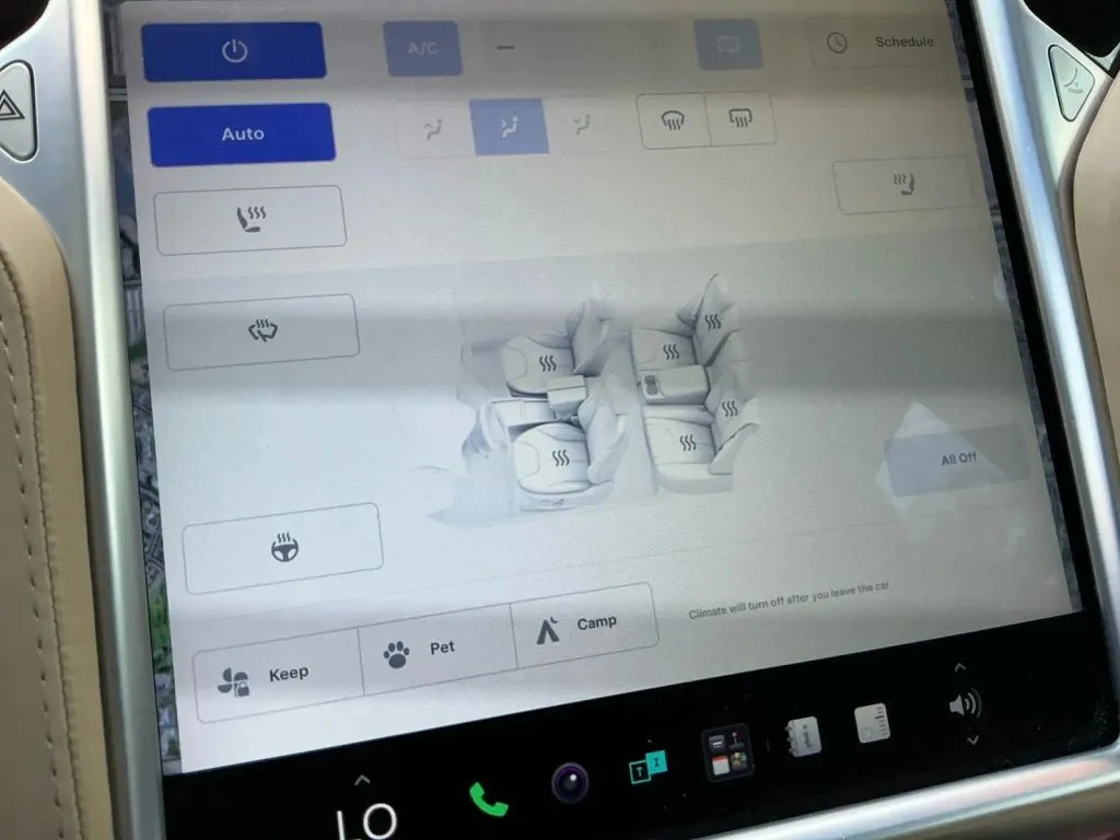 Tesla Model S photo 36