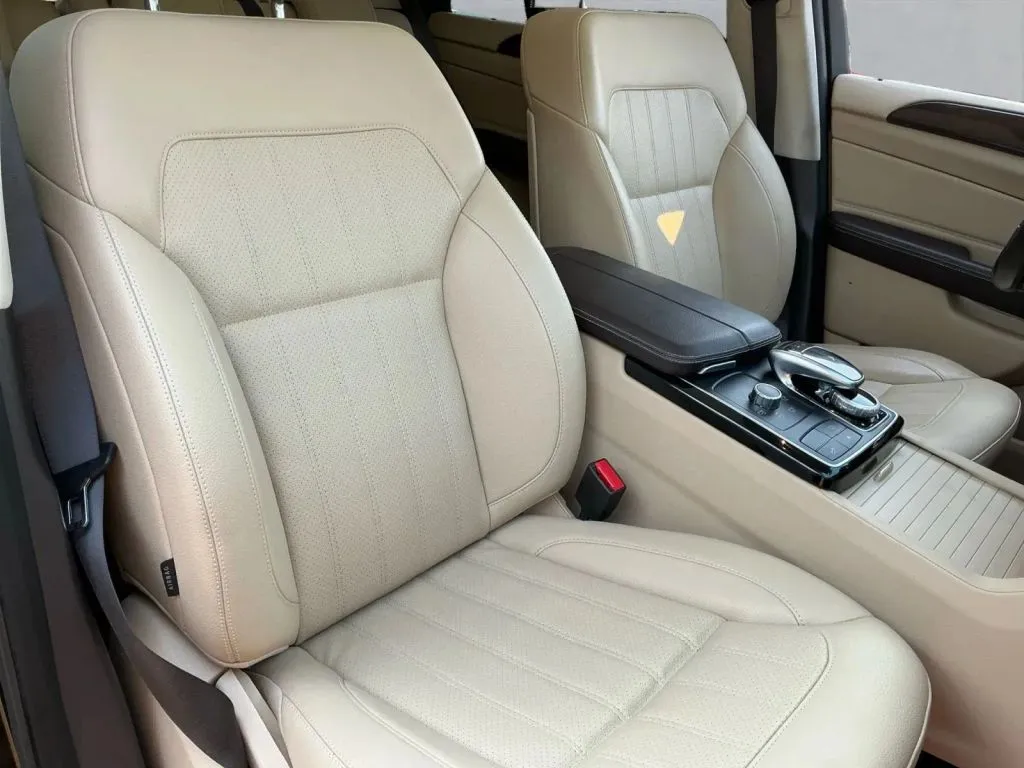 Mercedes-Benz GLE photo 23