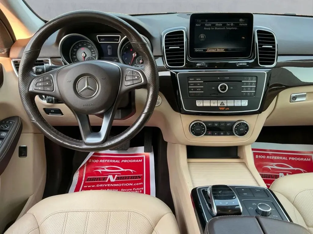 Mercedes-Benz GLE photo 16