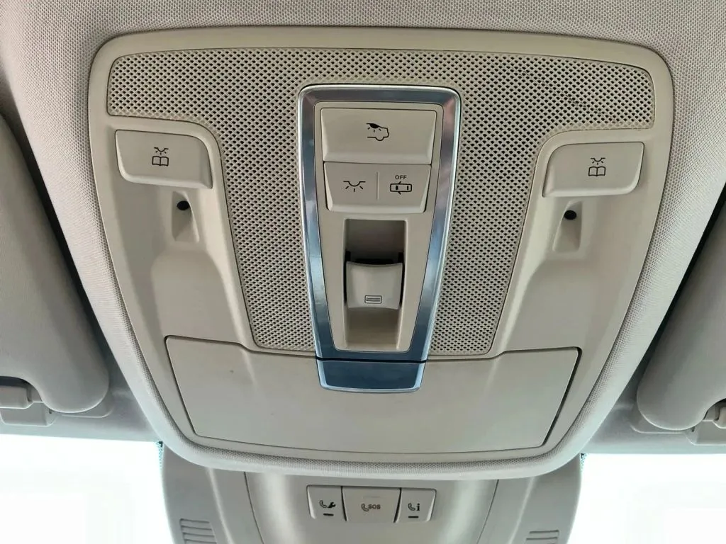 Mercedes-Benz GLE photo 33