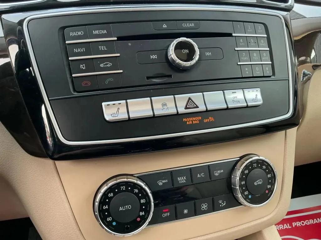 Mercedes-Benz GLE photo 34