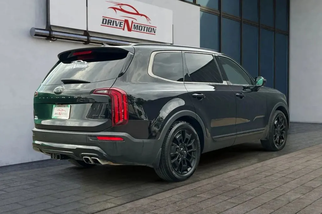 More photos of 2021 Kia Telluride SX Sport Utility 4D at Drive N-Motion Thornton, CO