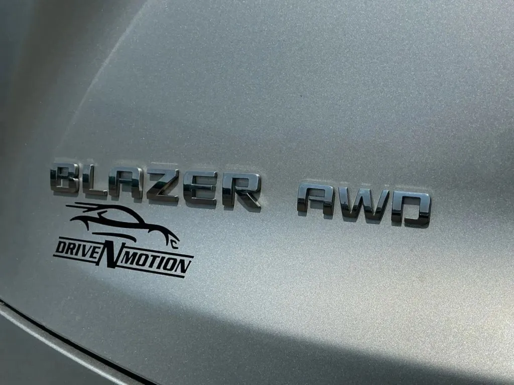 Chevrolet Blazer photo 19