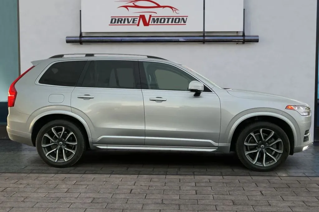 Another view of 2016 Volvo XC90 T6 Momentum Sport Utility 4D for sale in Thornton, CO at Drive N-Motion Thornton