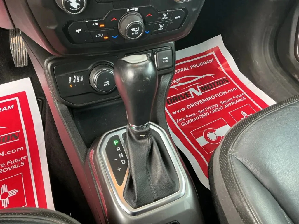 Jeep Renegade photo 31