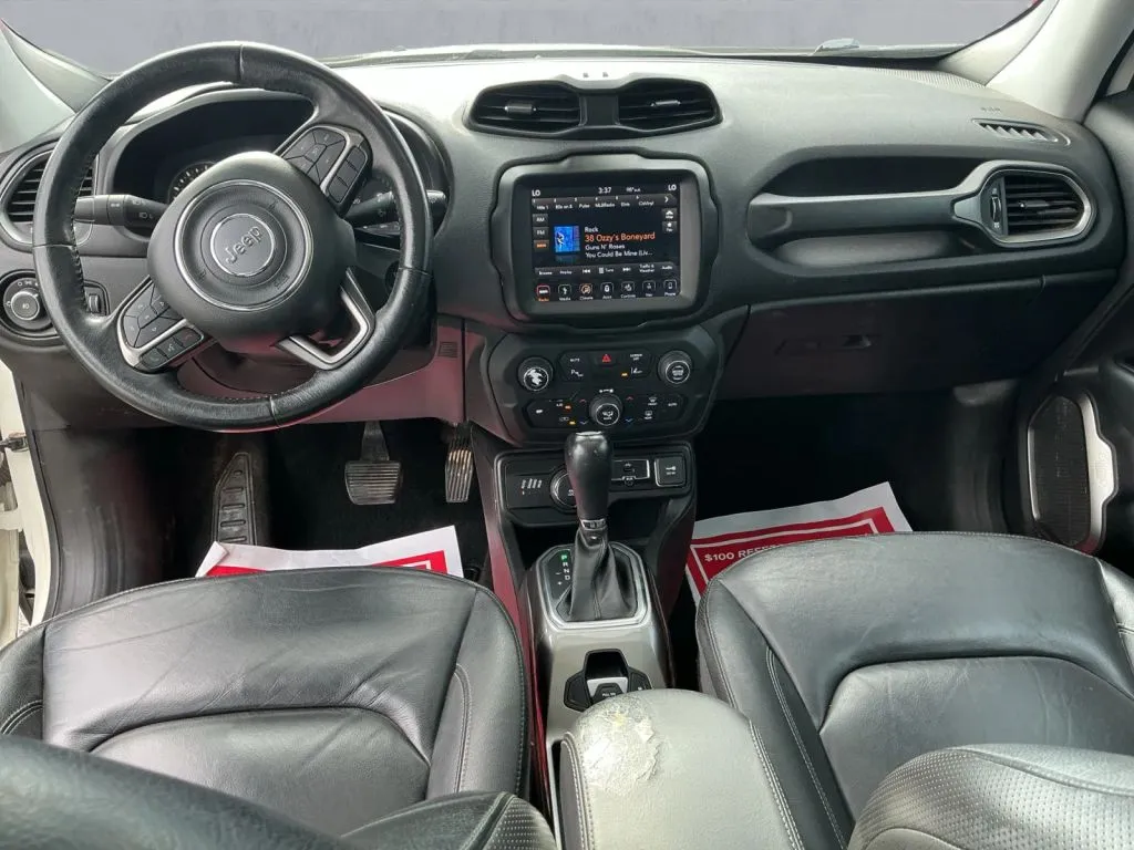 Jeep Renegade photo 14