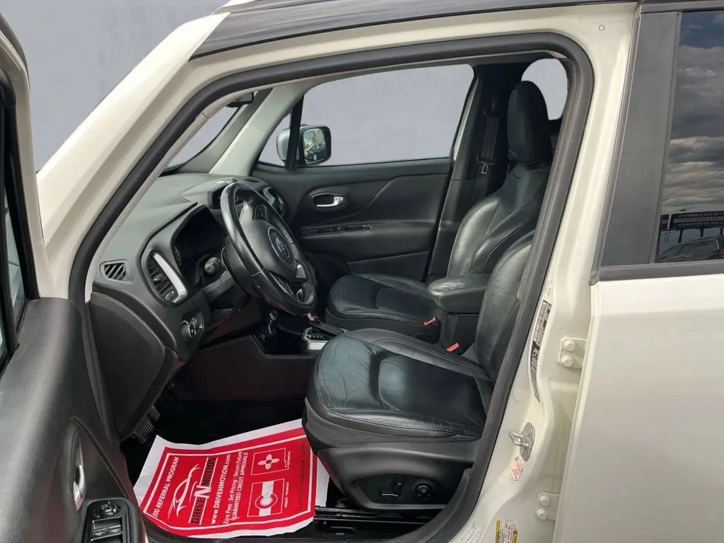 Jeep Renegade photo 10