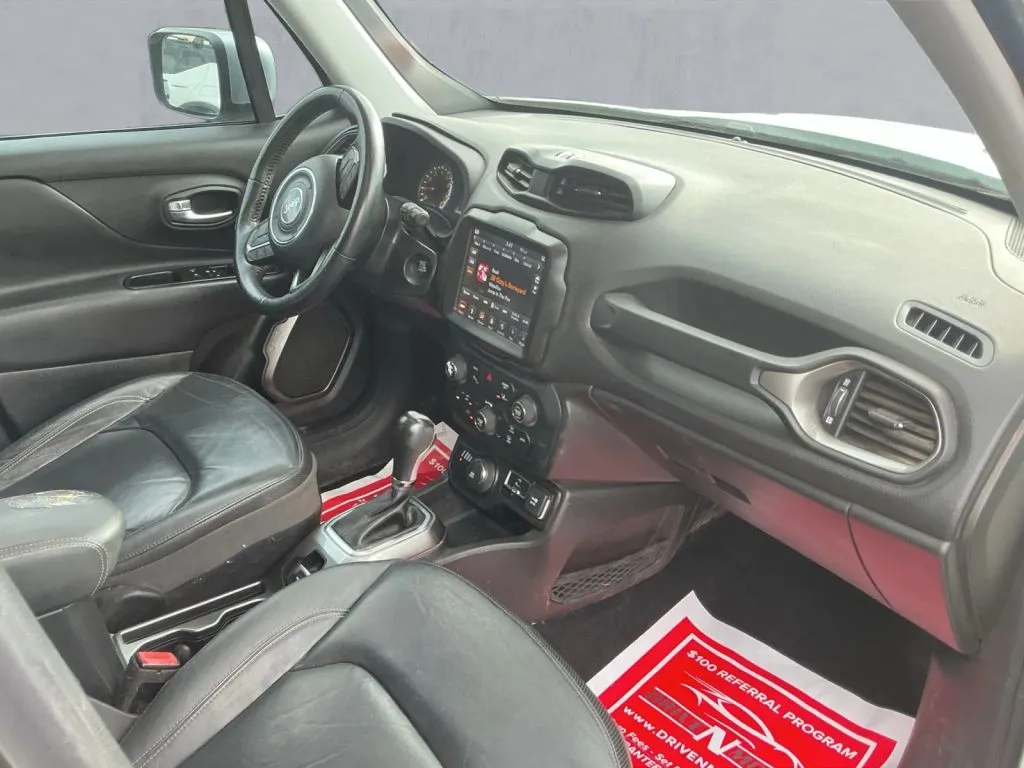 Jeep Renegade photo 18
