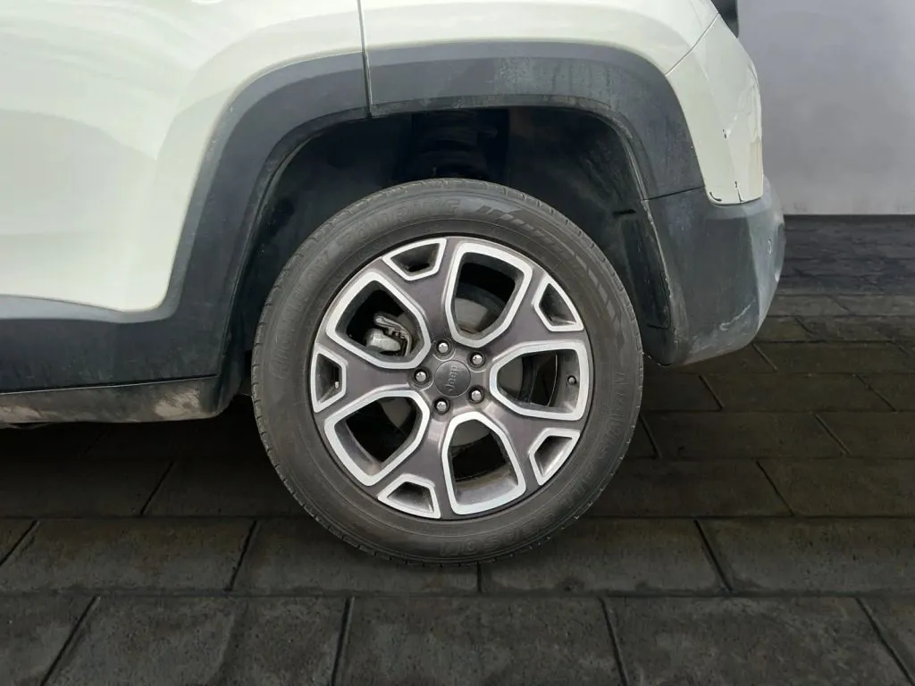 Jeep Renegade photo 15