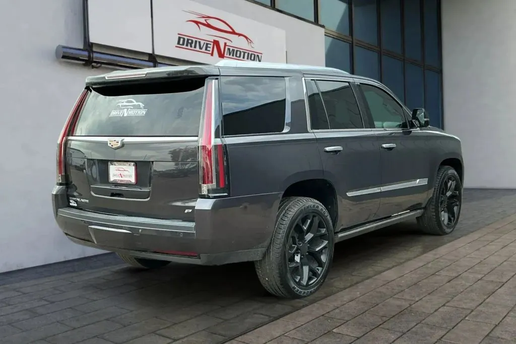 More photos of 2015 Cadillac Escalade Platinum Sport Utility 4D at Drive N-Motion Thornton, CO