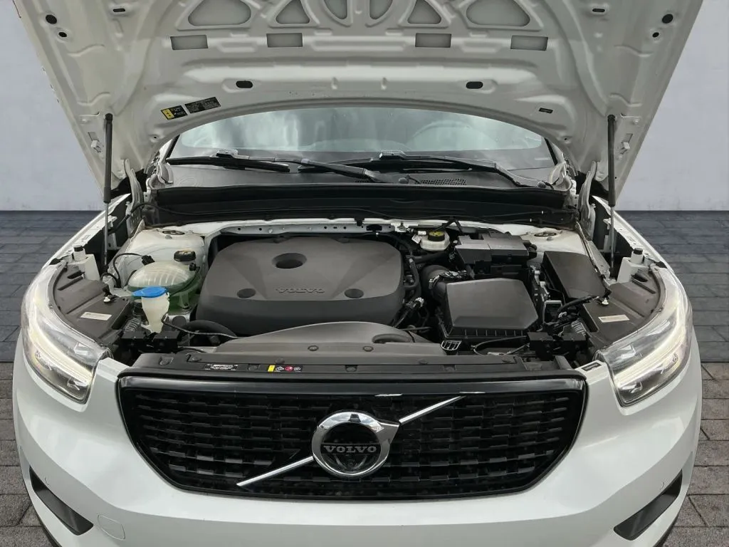 Volvo XC40 photo 23