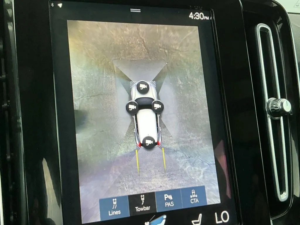 Volvo XC40 photo 35