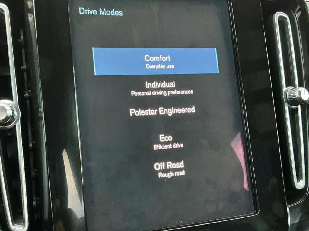 Volvo XC40 photo 36