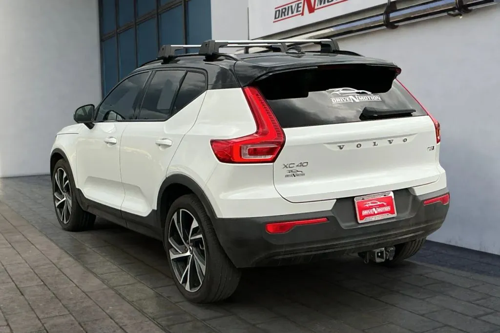 Volvo XC40 photo 6