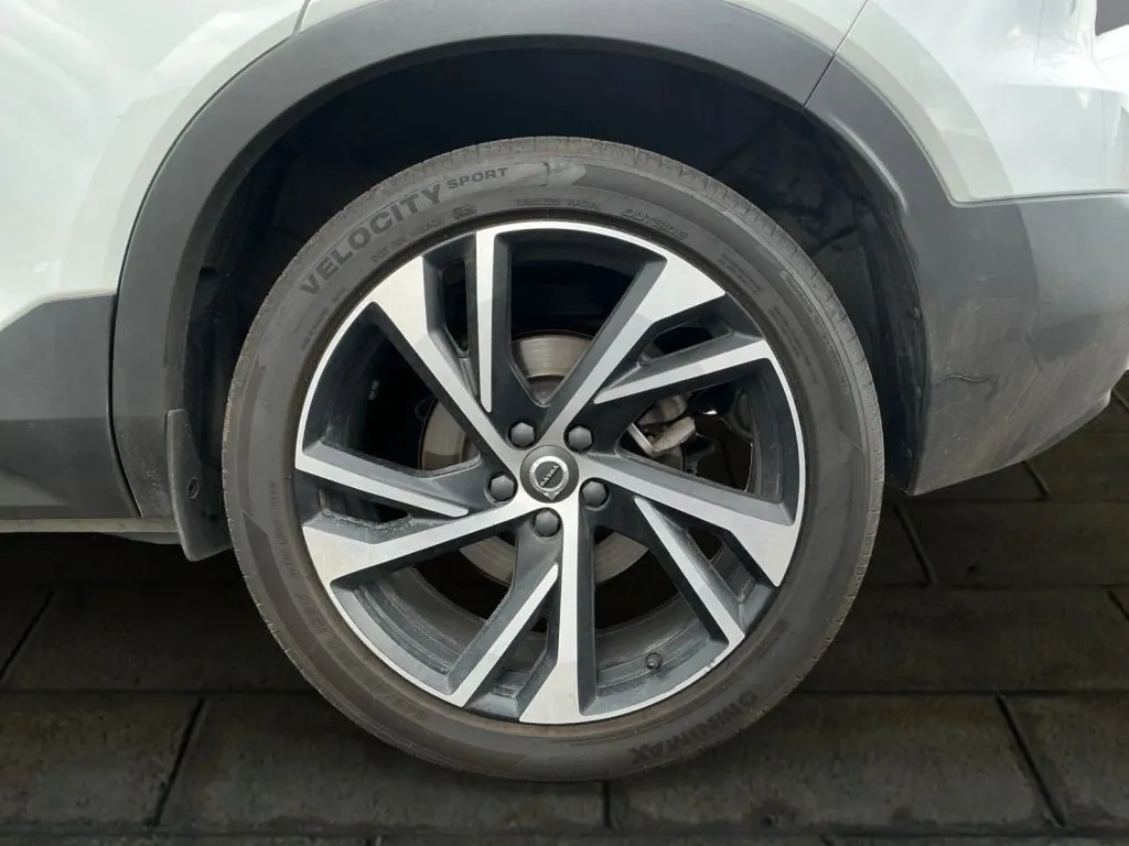 Volvo XC40 photo 17